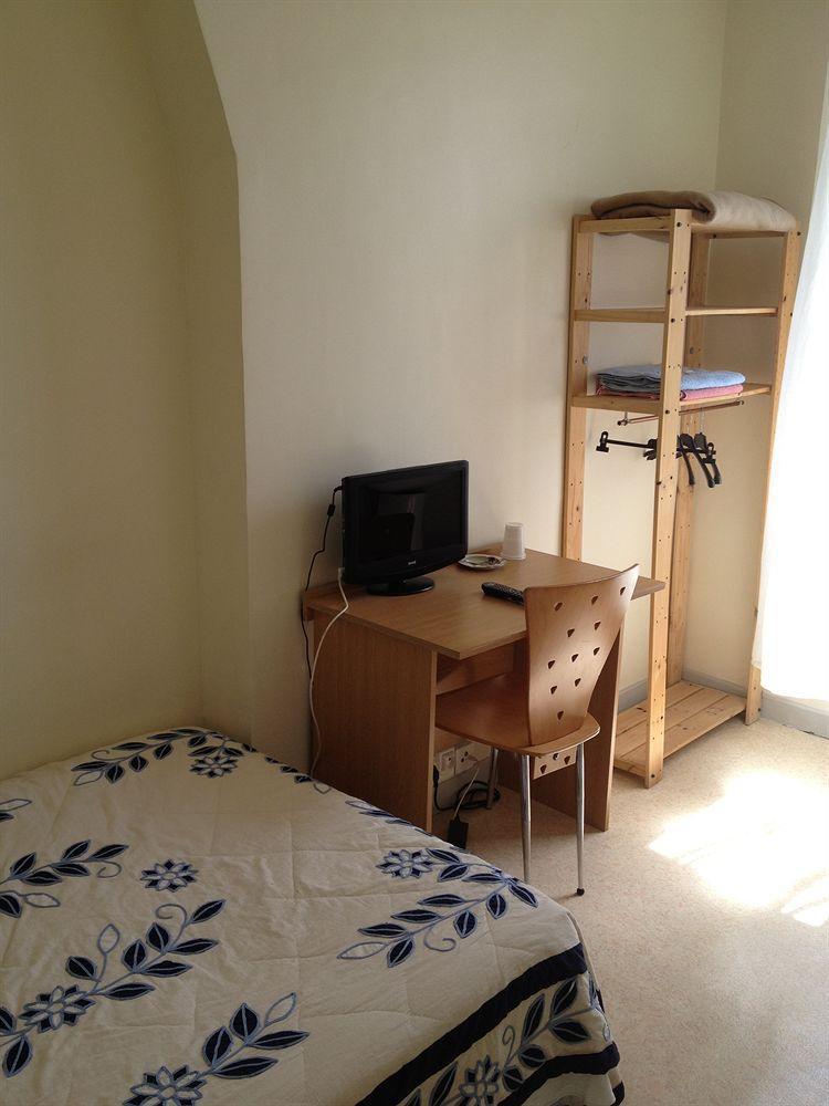 Au Royal Mad 3* Parigi