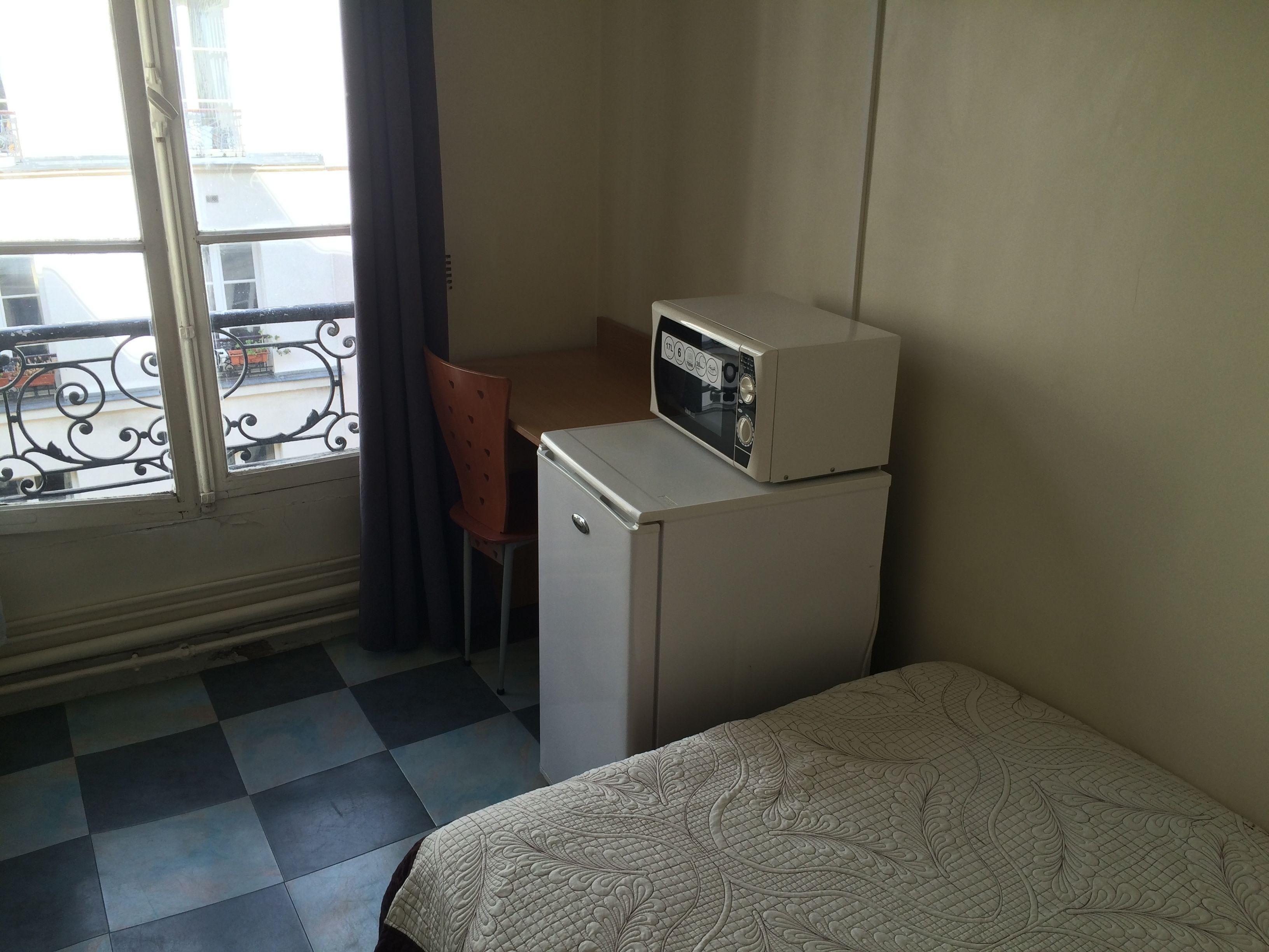 Au Royal Mad Hotel Parigi