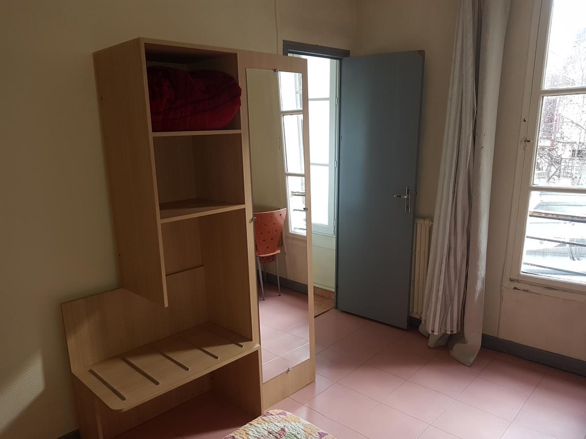 Au Royal Mad 3* Paris