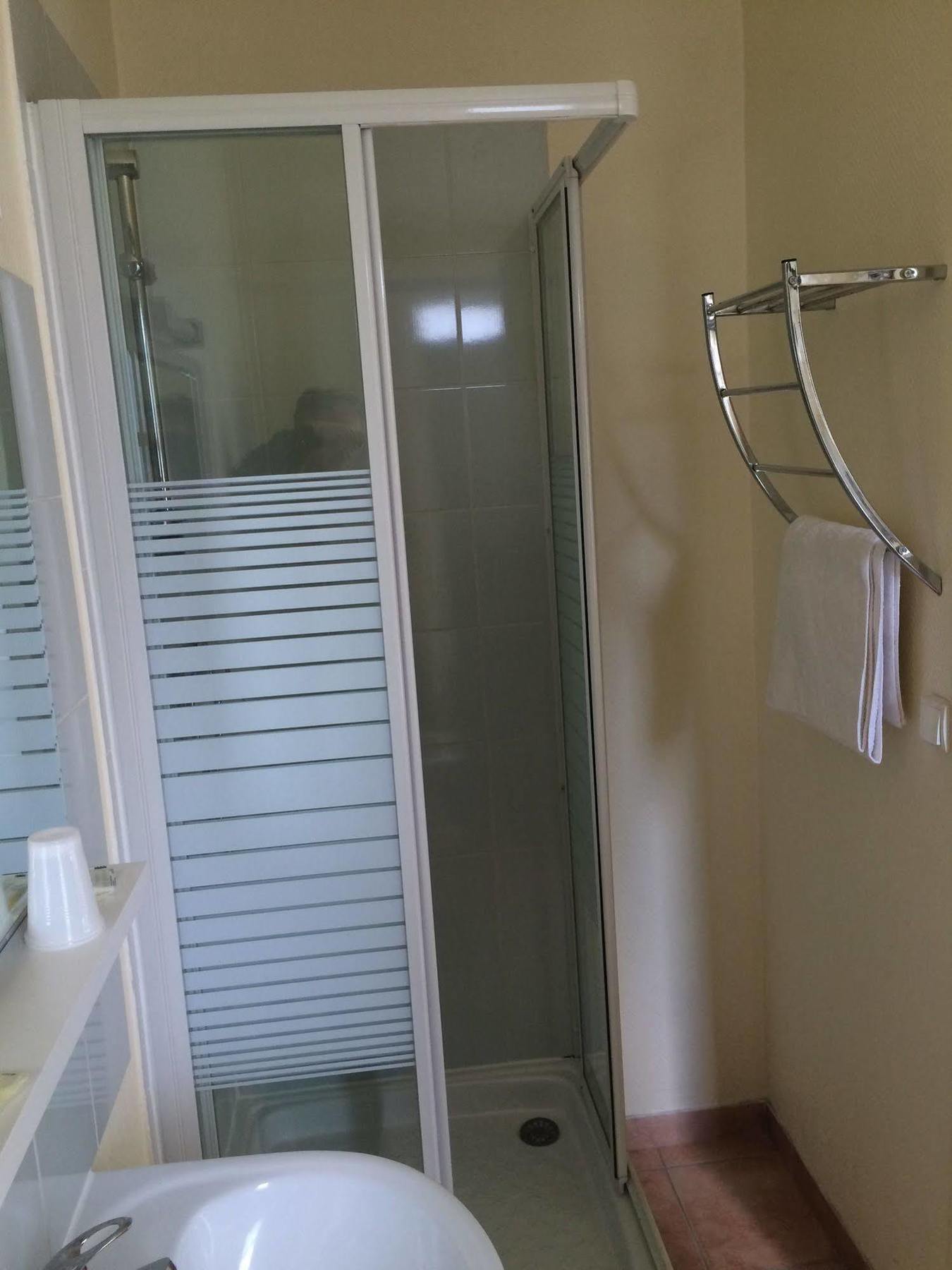 Au Royal Mad 3* Parigi